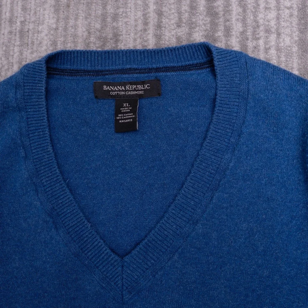 Banana Republic V-Neck Sweater Mens XL Blue Good Cotton Cashmere Knit